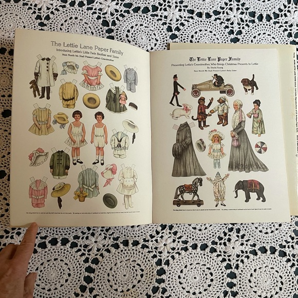 Vintage: Antique Lettie Lane Paper Dolls, Sheila Young,1981 - Picture 3 of 12